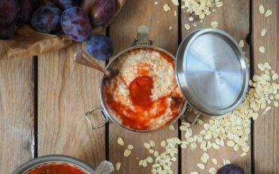 Zwetschgen Rezept für Kinder: einfaches Porridge mit Zwetschgenkompott